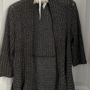 Light weight sweater